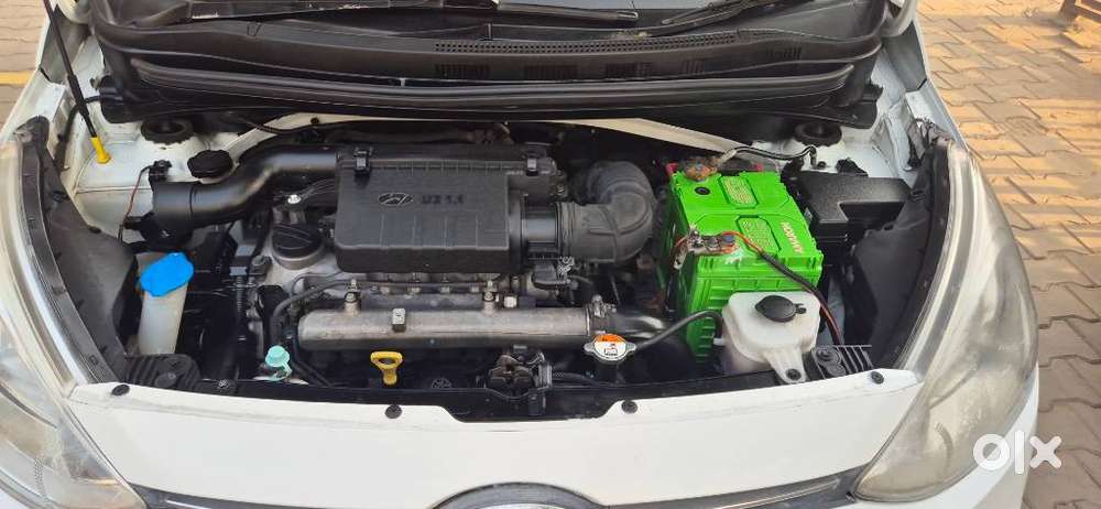 Hyundai Grand I10 Sportz, 2013, Petrol