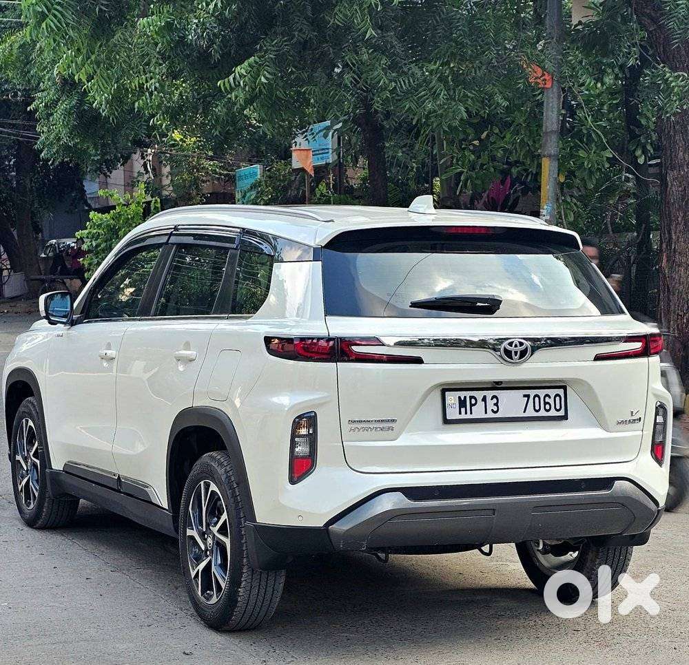 Toyota Urban Cruiser Hyryder 1.5 V Hybrid, 2025, Petrol