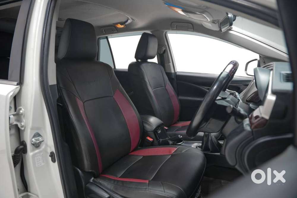 Toyota Innova Crysta 2.4 V 8 Str, 2016, Diesel
