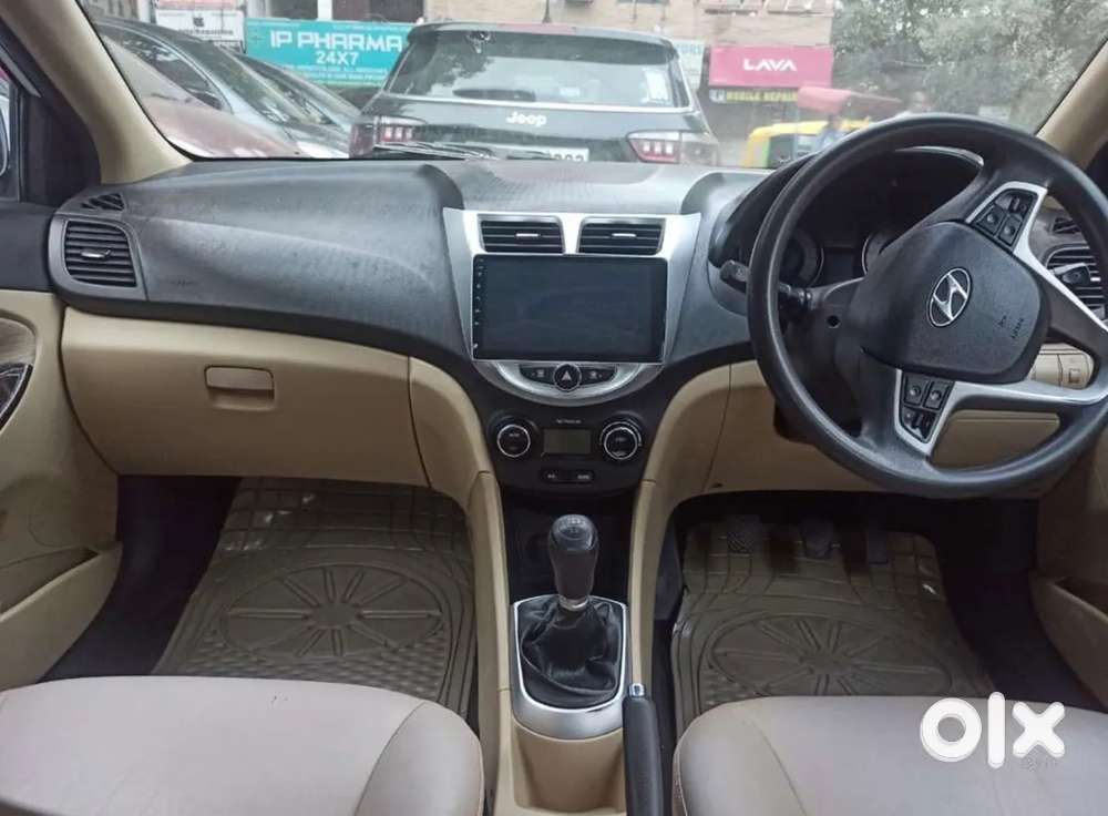 Hyundai Verna Fluidic 1.6 Vtvt Sx, 2013, Petrol