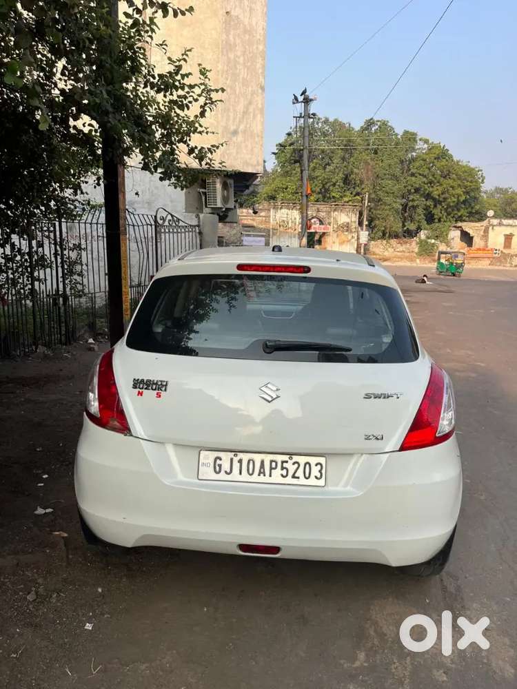 Swift Zxi Petrol