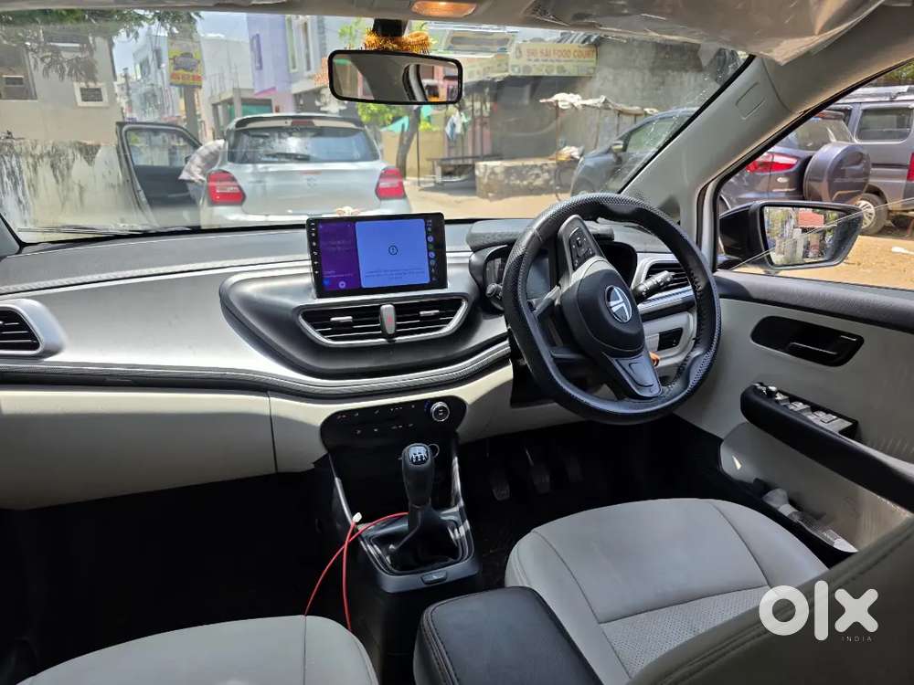Tata Altroz 1.2 Xm 2024 Petrol Manual 25000 Km
