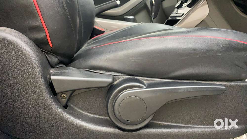Tata Nexon 1.2 Revotron Xza Plus Dualtone, 2018, Petrol
