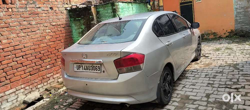 Honda City Petrol 2009 गाड़ी मे कोई भी कमी नही है कही भी चेक करवा सकते
