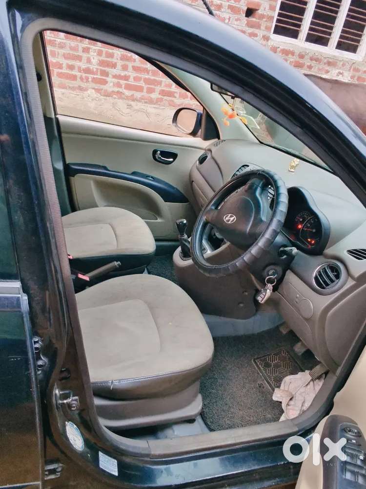 Hyundai I10 Sportz 2011