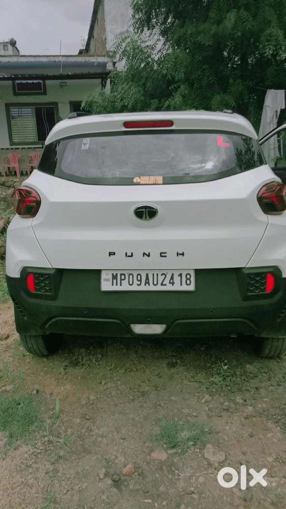 Tata Punch Smart 2025
