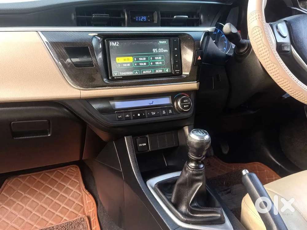 Toyota Corolla Altis 1.8g Limited, 2015, Petrol