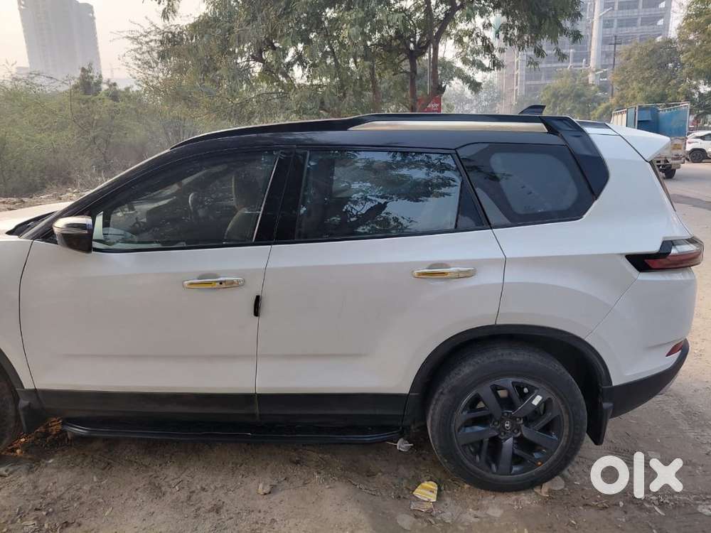 Single Used Safari With Captain Seats For Immediate Sale