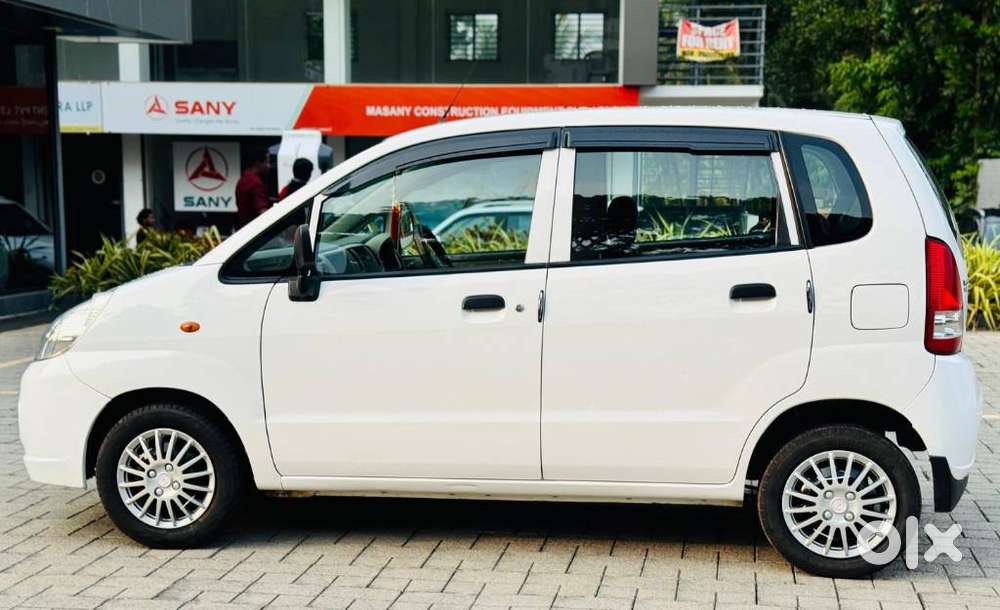 Maruti Suzuki Zen Estilo Lxi Bs Iv, 2012, Petrol