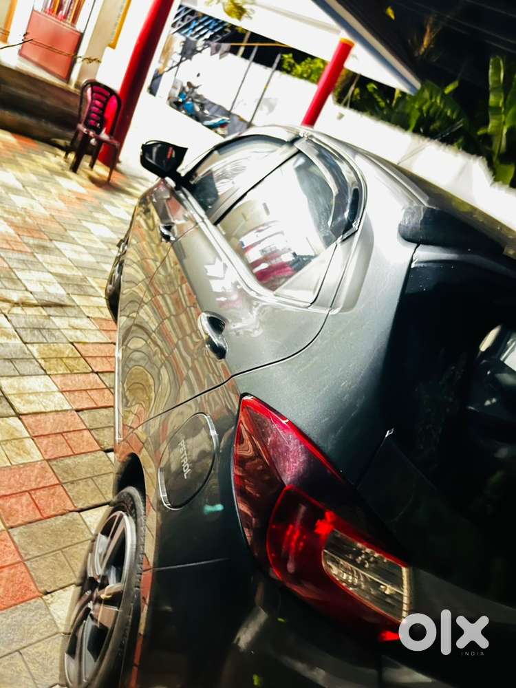 Tata Tiago 2024 Petrol Well Maintained