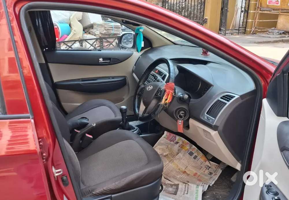 Hyundai I20 2013 Petrol 76000 Km Driven