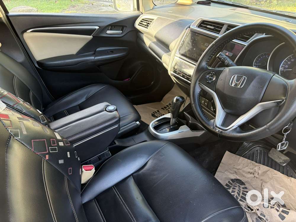 Honda Jazz V Cvt, 2017, Petrol