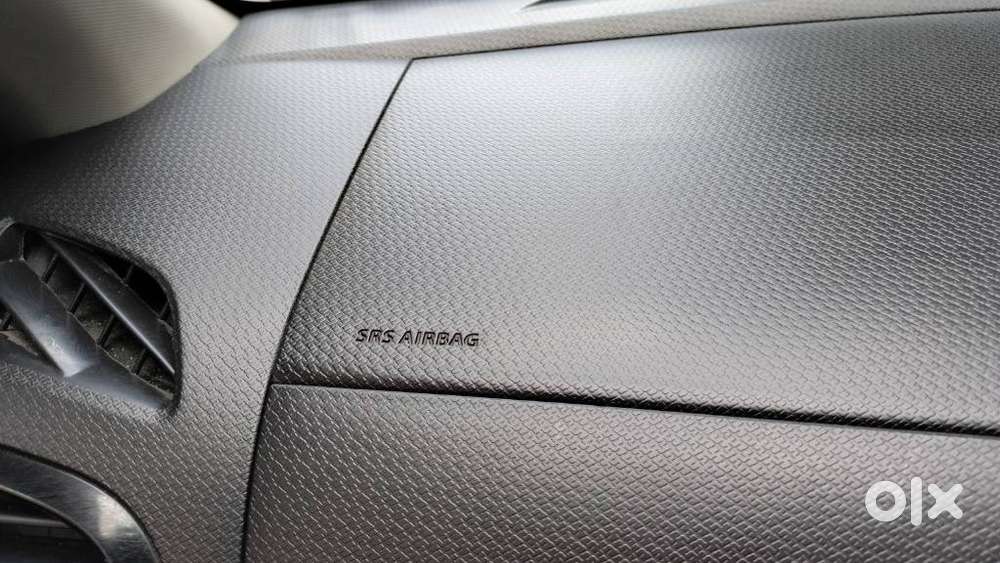 Maruti Suzuki Brezza Zxi Plus At, 2019, Diesel