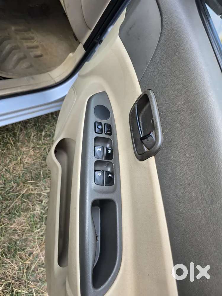 Hyundai Verna 2008..