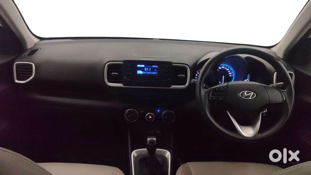 Hyundai Venue S, 2022, Petrol