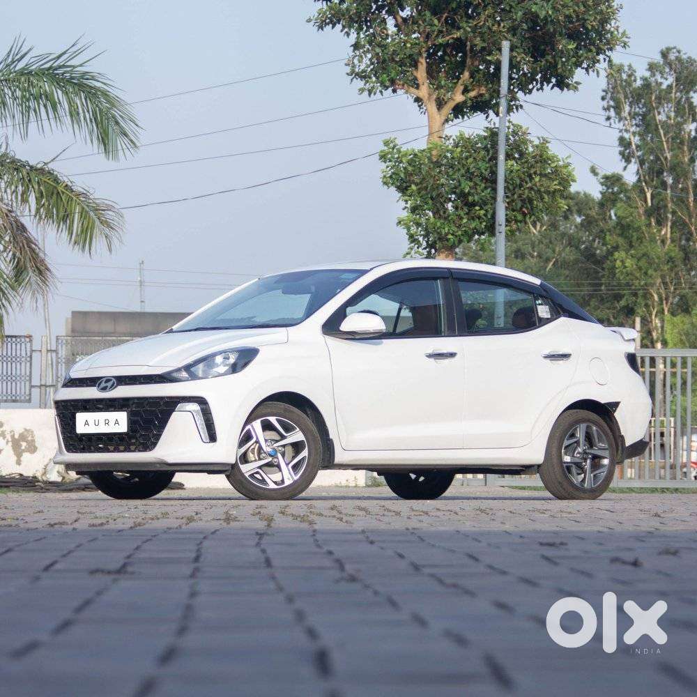 Hyundai Aura 1.2 Sx Cng, 2024, Petrol