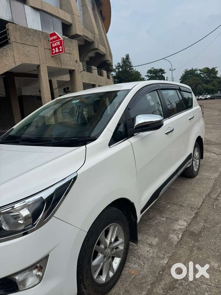 Toyota Innova Crysta 2019 Diesel Manual