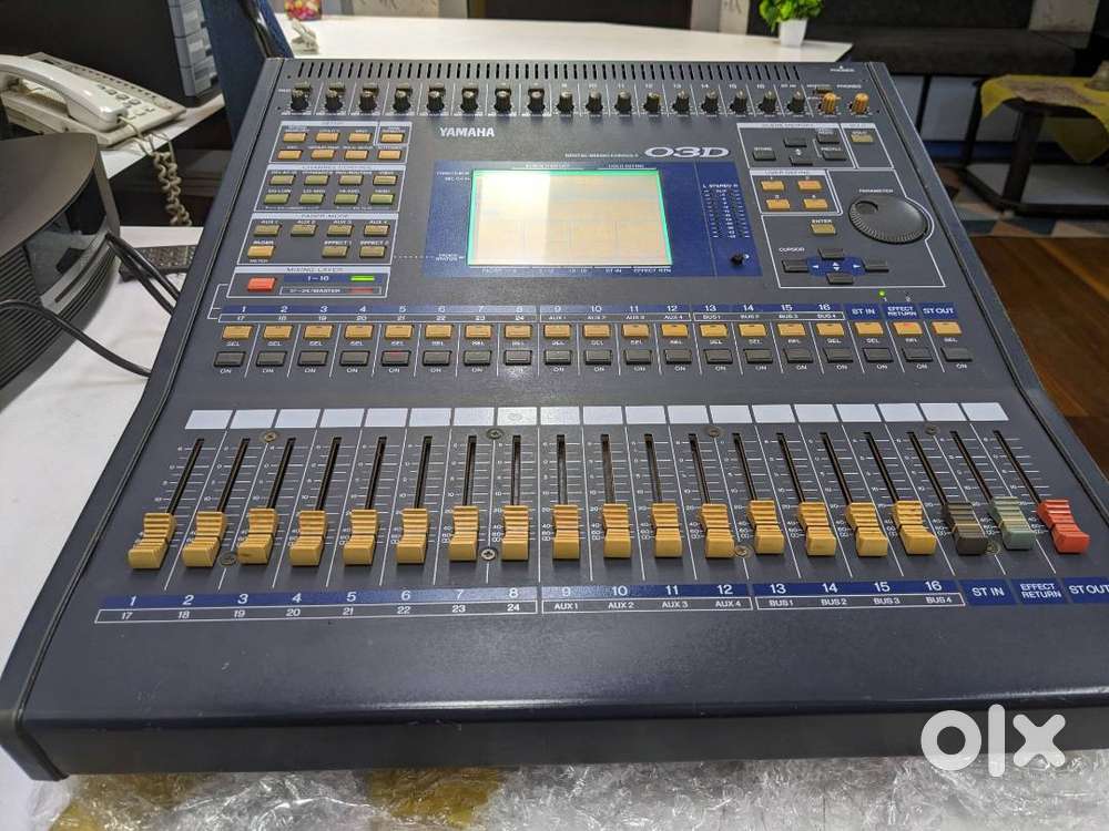 YAMAHA O3D 16 CHANNEL AUDIO MIXER - TVs, Video - Audio in