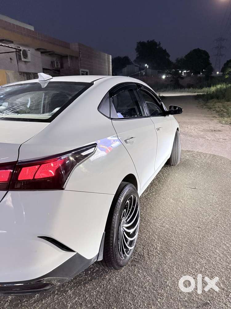 Hyundai Verna 1.5 S Plus Diesel Mt, 2022, Diesel
