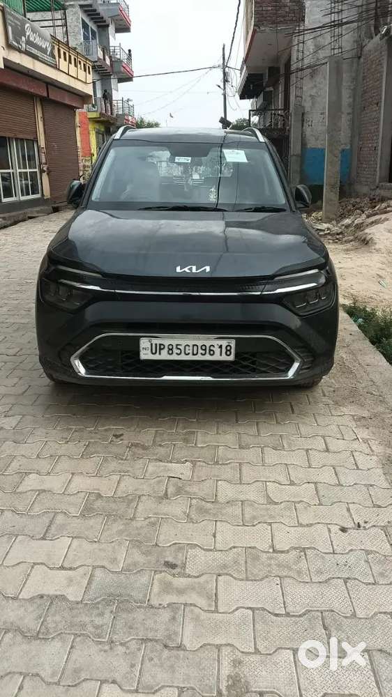 Kia Carens 2022 Diesel 110000 Km Driven