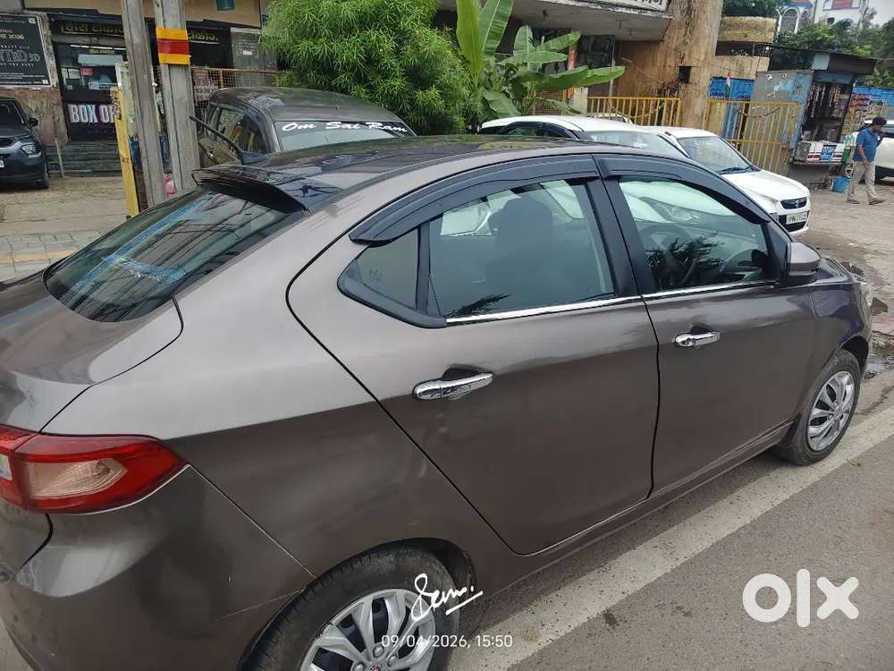 Tata Tigor Revotron Xe 2018
