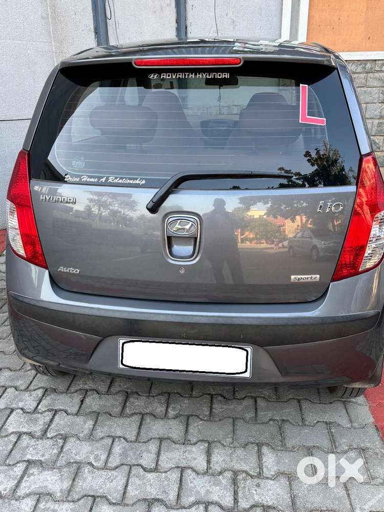 I10 -sportz At-  Excellent Condition