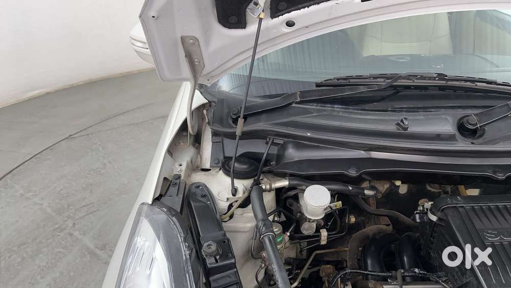 Maruti Suzuki Swift Dzire 1.3 Vxi, 2013, Petrol