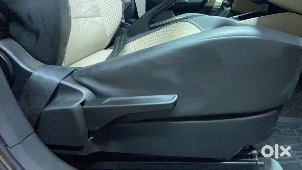 Skoda Slavia 1.0 Tsi Style At, 2022, Petrol