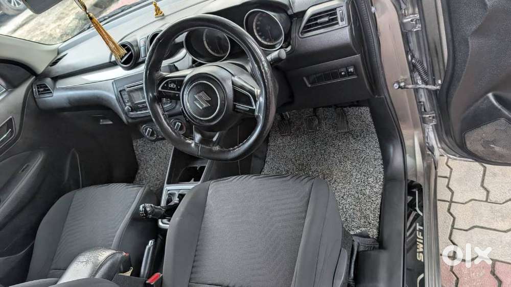 Maruti Suzuki Swift Vxi + Manual, 2019, Petrol