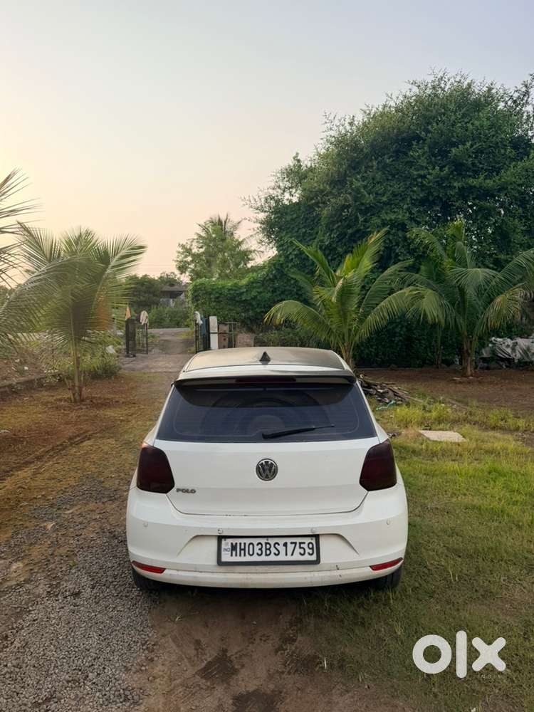 Volkswagen Polo Petrol + Cng  2014