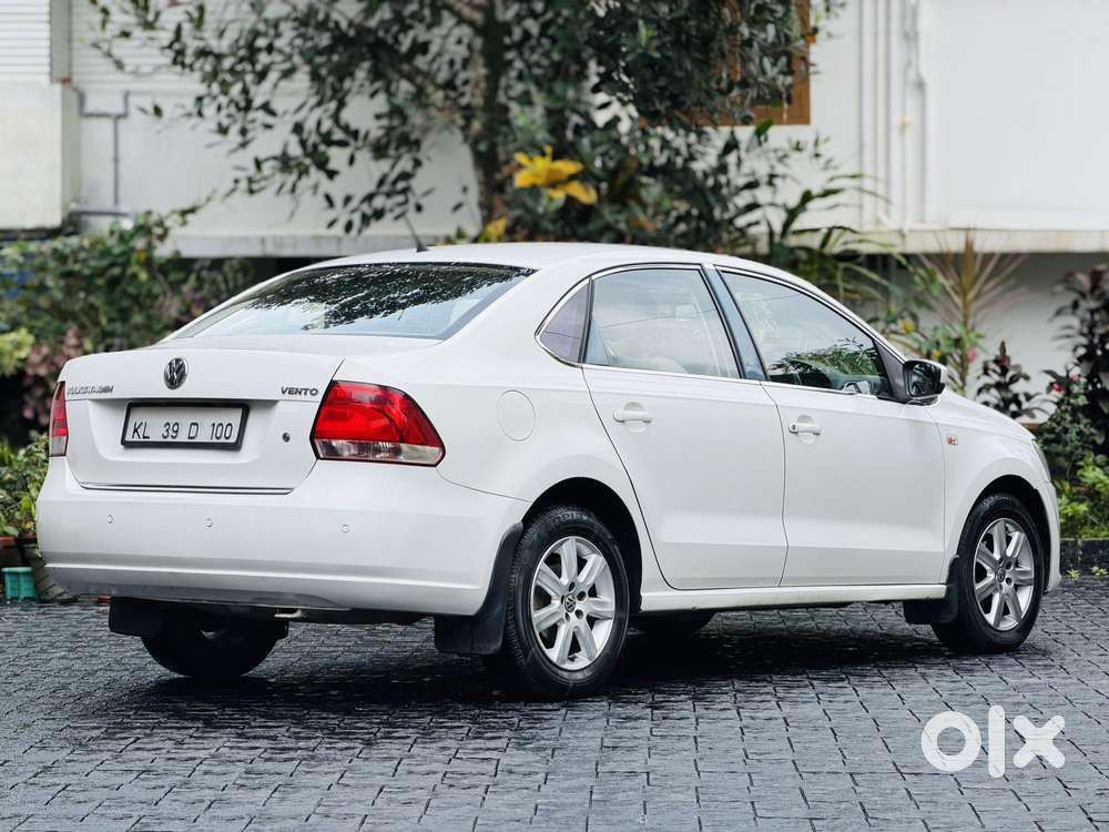Volkswagen Vento Petrol Highline, 2011, Petrol