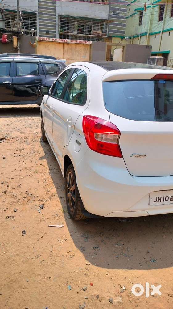 Ford Petrol Manual 2017 Urgent Sell