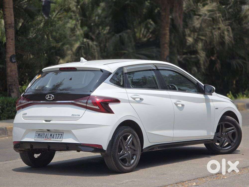 Hyundai I20 Sportz 1.2 Ivt, 2023, Petrol