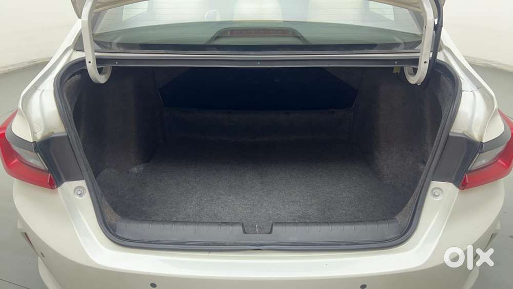 Honda City I-vtec V, 2022, Petrol