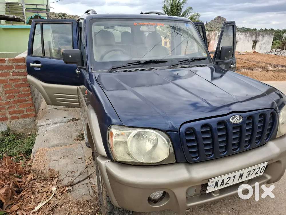 Mahindra Scorpio Classic 2005