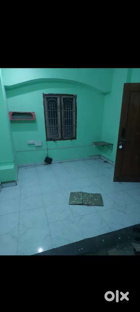 MONTHLY MENS/GENTS  ROOM FOR RENT THENI 625531
Nearby ganapathi silks
