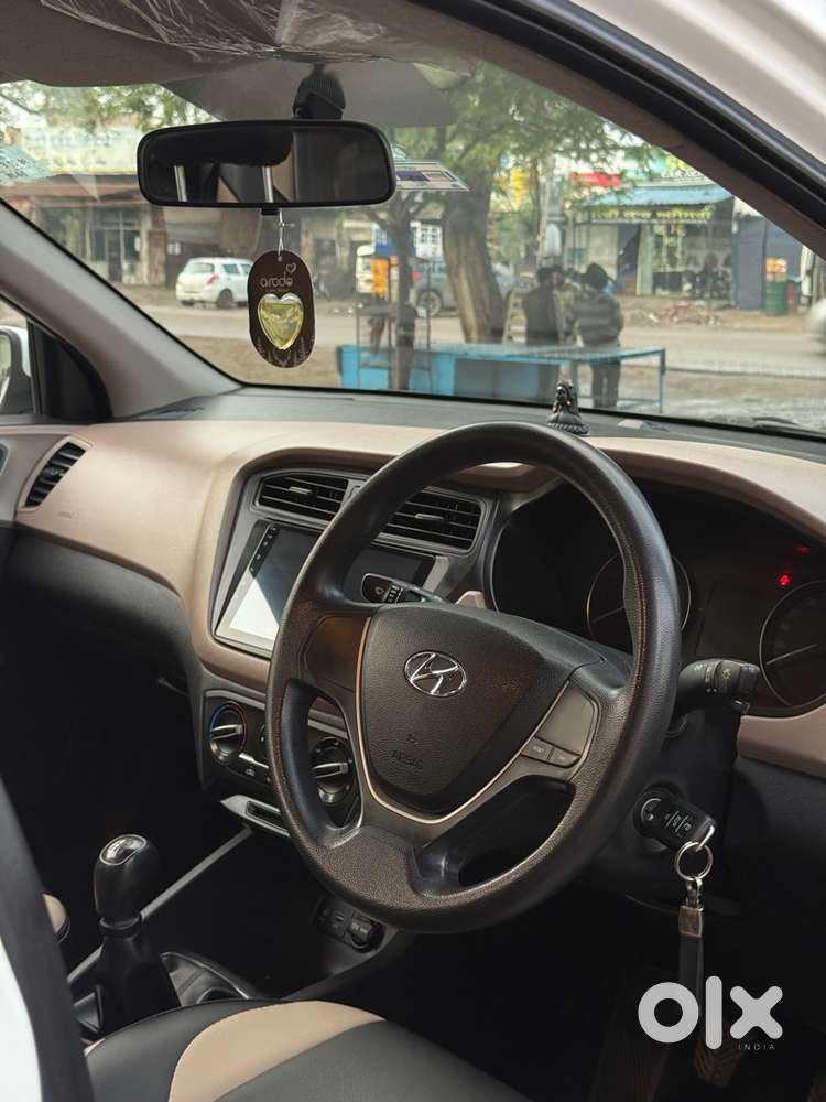 Hyundai New I20 2018 Petrol 40000 Km Driven