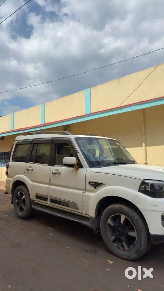 Mahindra Scorpio 2.2 S3 2018 Model
