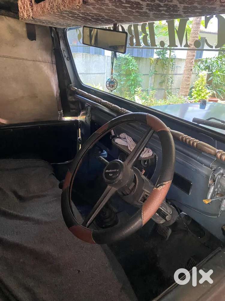 Mahindra Jeep  1994