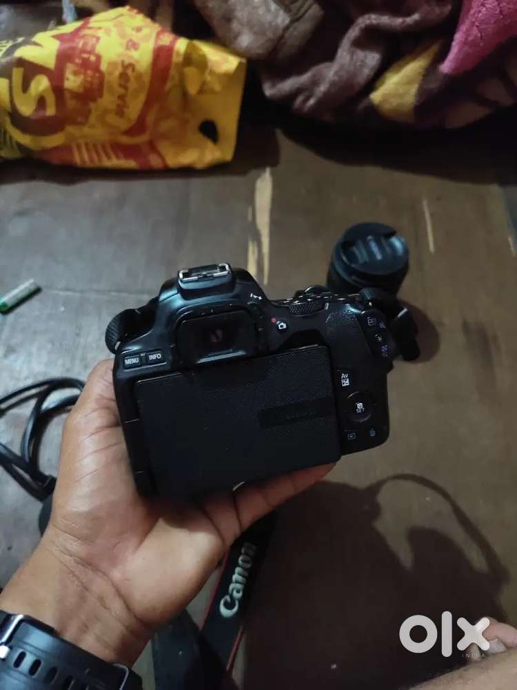 Canon EOS 200D MARK II