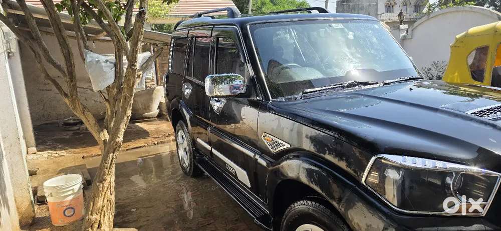 Mahindra Scorpio 2017 Diesel Well Maintained