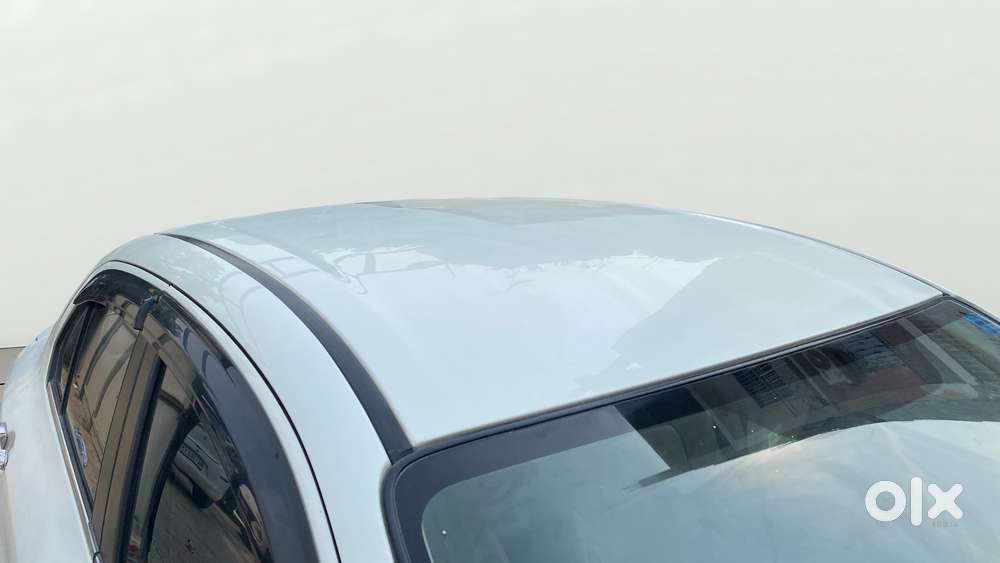 Maruti Suzuki Swift Dzire Amt Zxi, 2021, Petrol