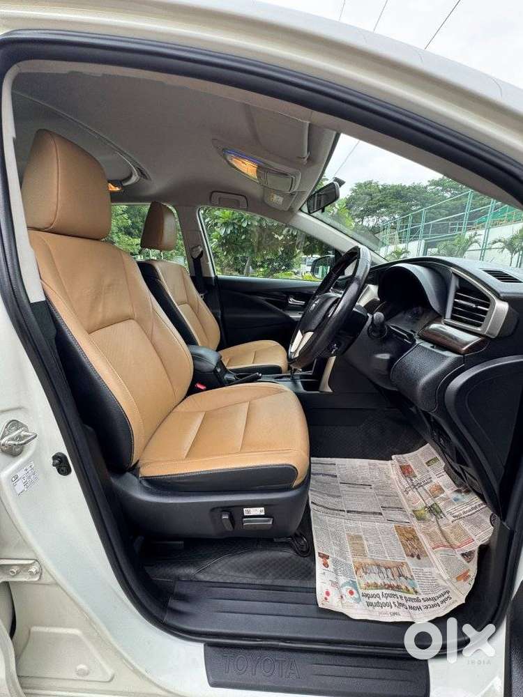Toyota Innova Crysta 2.8 Zx At 7 Seater, 2021, Diesel