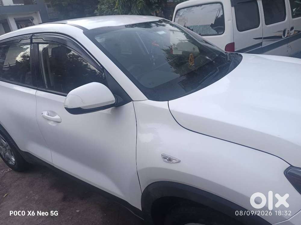 Kia Sonet Petrol 2021