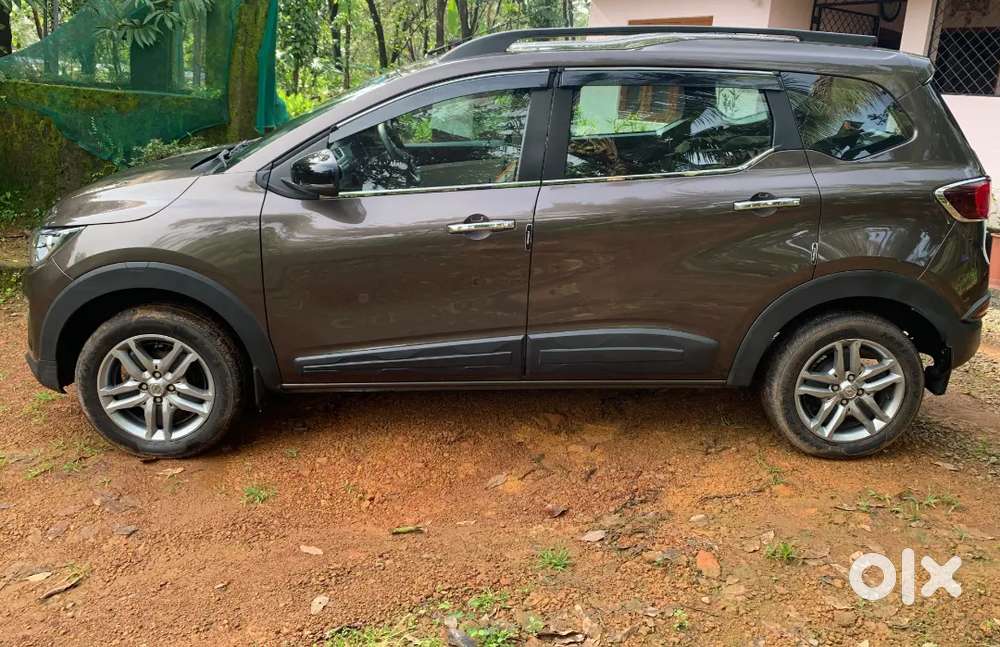 Renault Triber Rxz Mt Petrol Manual 2023