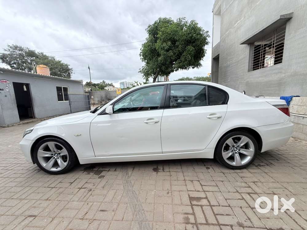 Bmw 5 Series 530i 2010 Car