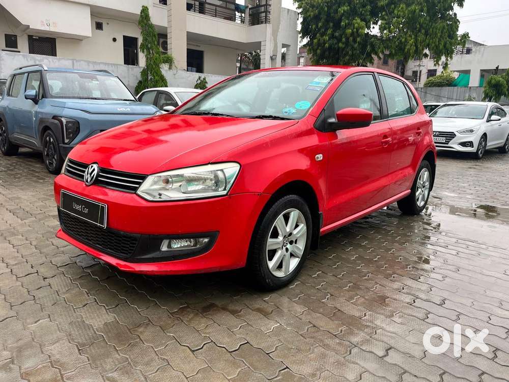 Volkswagen Polo Petrol Highline 1.6l, 2011, Petrol