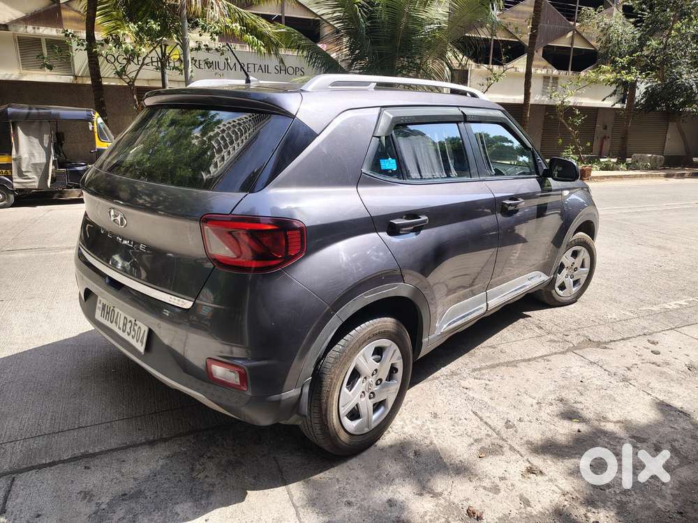 Hyundai Venue S 1.2 Petrol, 2022, Petrol