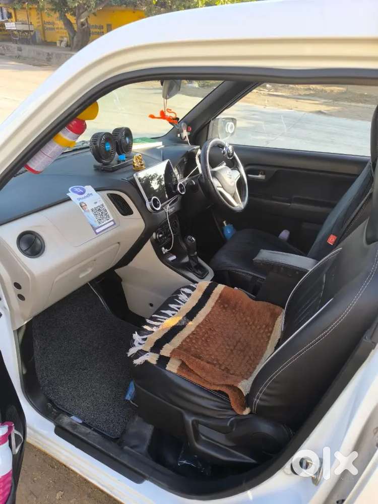 One Hand Used With Full Maintained