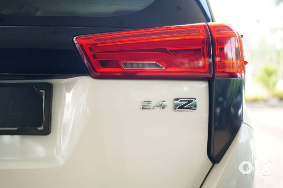 Toyota Innova Crysta 2.4 Z 7 Str, 2022